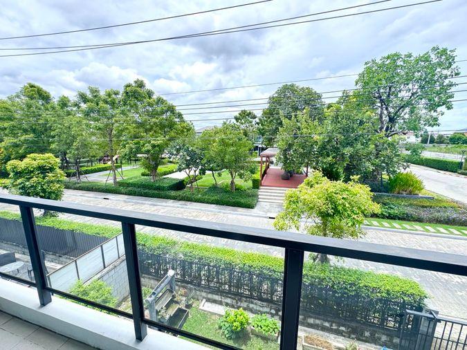 รูป บ้านเดี่ยวขายด่วน ✨ Centro Bangna-Wongwean ✨ 4 ห้องนอน 3 ห้องน้ำ เฟอร์นิเจอร์ และ เครื่องใช้ไฟฟ้าครบ  - รูปที่ 3/6