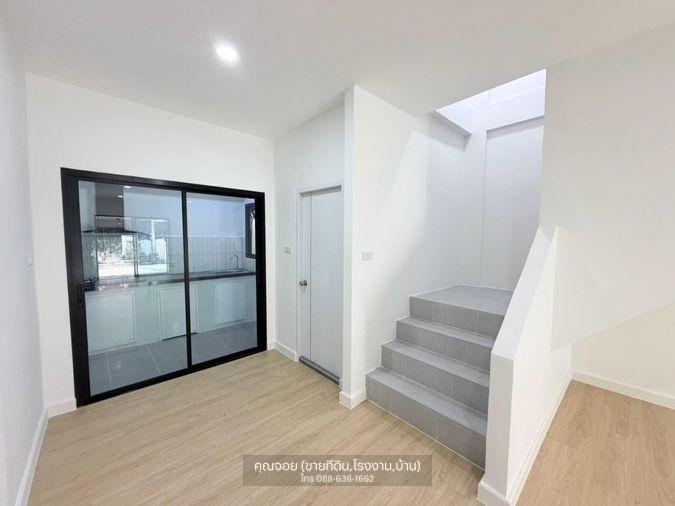 รูป ขายบ้าน ทาวน์เฮ้าส์ 3ชั้น ท่าข้าม บางขุนเทียน ใกล้ เซ็นทรัลพระราม 2 (บ้านรีโนเวทใหม่พร้อมเข้าอยู่)) - รูปที่ 7/33
