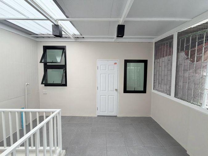 รูป ขายบ้าน ทาวน์เฮ้าส์ 3ชั้น ท่าข้าม บางขุนเทียน ใกล้ เซ็นทรัลพระราม 2 (บ้านรีโนเวทใหม่พร้อมเข้าอยู่)) - รูปที่ 25/33
