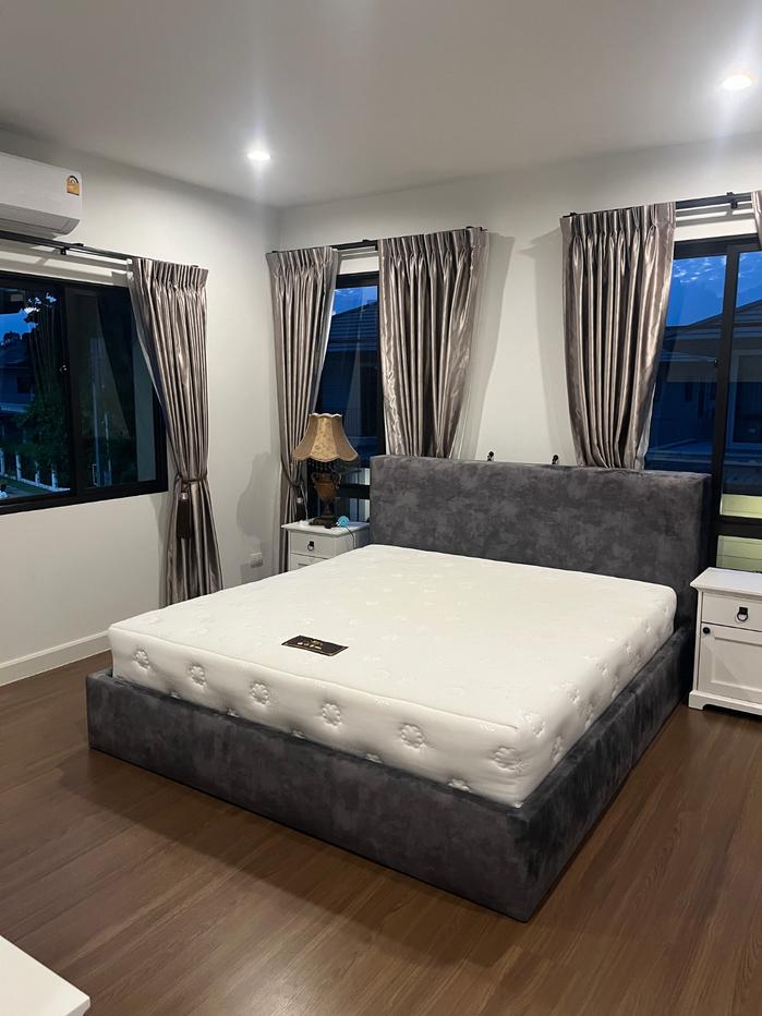 รูป บ้านเดี่ยวให้เช่า ✨ Setthasiri Pattanakarn ✨ 4 ห้องนอน 3 ห้องน้ำ เฟอร์นิเจอร์ และ เครื่องใช้ไฟฟ้าครบ - รูปที่ 4/10