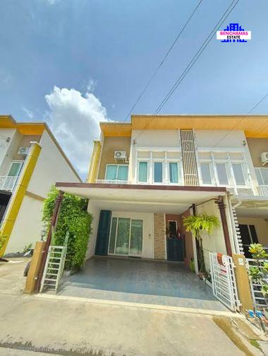 รูป 🏠 ขายทาวน์โฮม หมู่บ้านโกลเด้นทาวน์ อ่อนนุช-ลาดกระบัง | Golden Town Onnut-Ladkrabang Village | ใกล้สนามบินสุวรรณภูมิ - รูปที่ 1/14