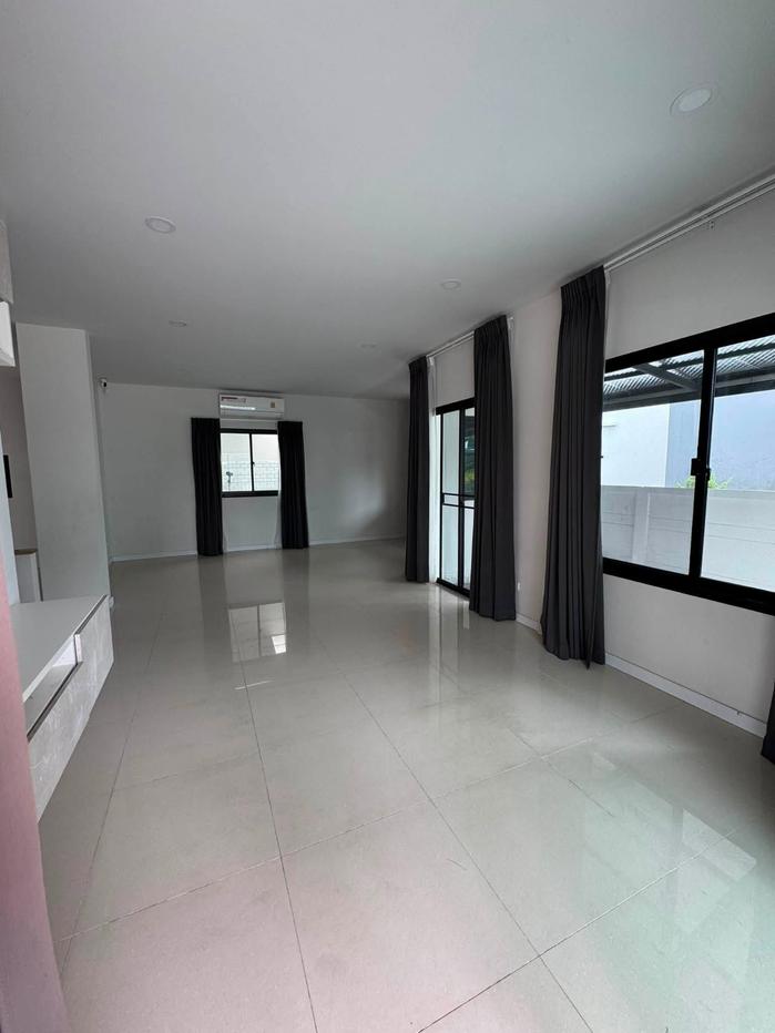 รูป 🏡 ขายบ้านเดี่ยว บริทาเนีย บางนา สุวรรณภูมิ กม.26 (Britania Bangna Suvarnabhumi KM.26) ใกล้สนามบินสุวรรณภูมิ - รูปที่ 12/18