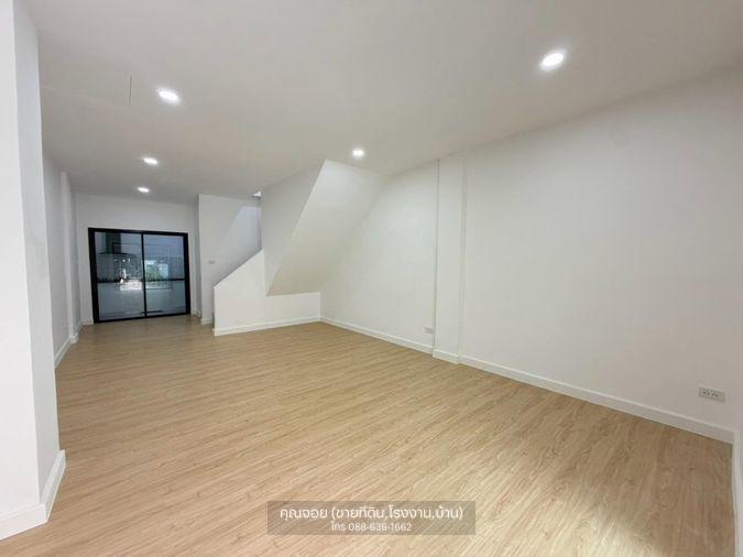 รูป ขายบ้าน ทาวน์เฮ้าส์ 3ชั้น ท่าข้าม บางขุนเทียน ใกล้ เซ็นทรัลพระราม 2 (บ้านรีโนเวทใหม่พร้อมเข้าอยู่)) - รูปที่ 5/33