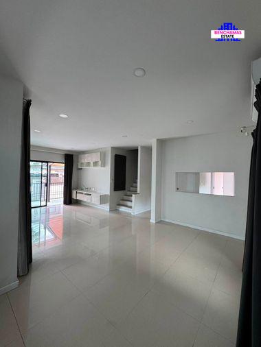 รูป 🏡 ขายบ้านเดี่ยว บริทาเนีย บางนา สุวรรณภูมิ กม.26 (Britania Bangna Suvarnabhumi KM.26) ใกล้สนามบินสุวรรณภูมิ - รูปที่ 11/18