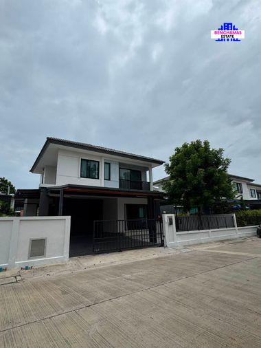 รูป 🏡 ขายบ้านเดี่ยว บริทาเนีย บางนา สุวรรณภูมิ กม.26 (Britania Bangna Suvarnabhumi KM.26) ใกล้สนามบินสุวรรณภูมิ - รูปที่ 1/18