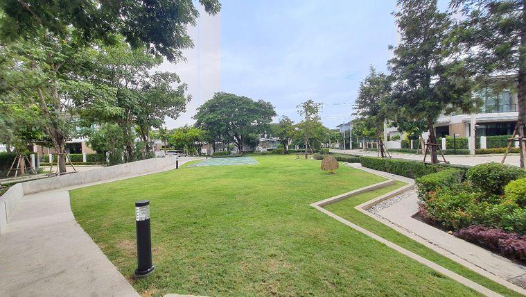 รูป ขายบ้านเดี่ยว 2 ชั้น   สภาพใหม่ บางกอกบูเลอวาร์ด แจ้งวัฒนะ-ราชพฤกษ์ แปลงมุม พร้อมเข้าอยู่  เนื้อที่ 76.6  ตรว.  4 นอน 5น้ำ          - รูปที่ 42/50