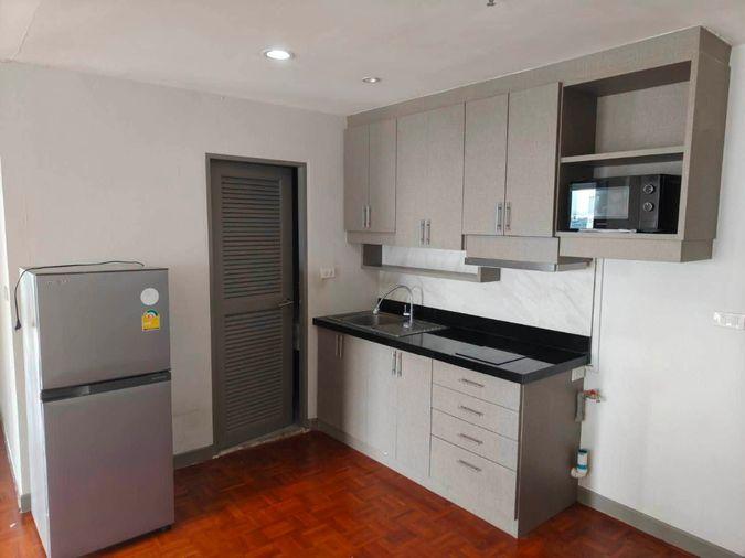 รูป คอนโดให้เช่า : Silom Suite (สีลมสวีท) (( Sathorn สาทร )) MK-02 line @livingbkk - รูปที่ 8/10