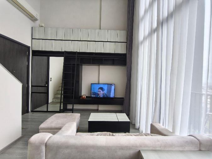 รูป Hot Rental! 1BR Duplex with Closed Kitchen & Incredible High-Floor Views - รูปที่ 9/16