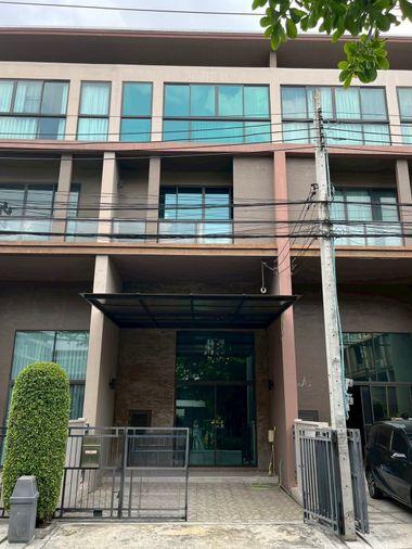 รูป 💚💛🧡HCC0005 ทาวน์โฮมบ้านกลางเมือง รัชโยธิน ( Baan Klang Muang Ratchayothin ) 📲LINE: @theagentpro 🩷💜💙 - รูปที่ 7/36