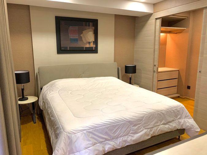 รูป P-56121 ให้เช่า คลาส หลังสวน | 1 ห้องนอน 1 ห้องน้ำ | วิวเมือง | เฟอร์นิเจอร์ครบ | ชั้น 2  | พร้อมเข้าอยู่ 📞 Line ID: @easythaihome | 085-592-2897 - รูปที่ 1/17