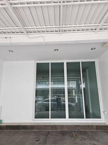 รูป 💚💛🧡HWT0009 ทาวน์โฮมบ้านกลางเมือง เอส-เซนส์ พระราม 9 - ลาดพร้าว ( Baan Klang Muang S-Sense Rama 9 - Ladpao ) 📲LINE: @theagentpro 🩷💜💙  - รูปที่ 9/20