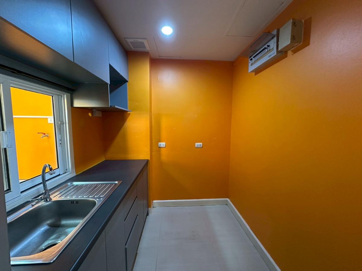 picture For Sale Townhome Town Plus Rama9 Krungthep Kreetha GH428 - 8/25