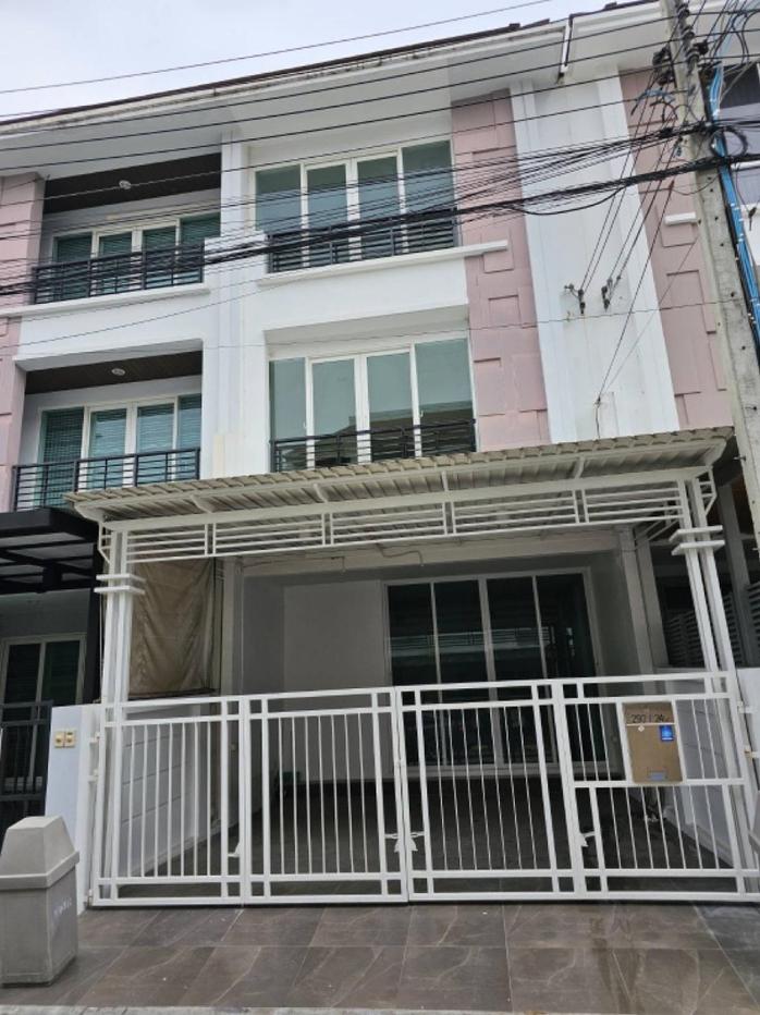 รูป 🧡HWT0009 ทาวน์โฮมบ้านกลางเมือง เอส-เซนส์ พระราม 9 - ลาดพร้าว 📲LINE: @theagentpro💜 - รูปที่ 4/20