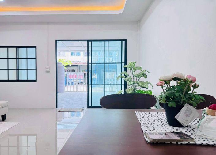 รูป ⭐✨RH-157 ขายทาวน์เฮ้าส์อยู่เจริญ 3 ลำลูกกา–คลอง 4 ✨⭐ - รูปที่ 12/16