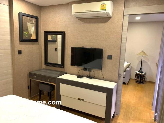 รูป P-56121 ให้เช่า คลาส หลังสวน | 1 ห้องนอน 1 ห้องน้ำ | วิวเมือง | เฟอร์นิเจอร์ครบ | ชั้น 2  | พร้อมเข้าอยู่ 📞 Line ID: @easythaihome | 085-592-2897 - รูปที่ 10/17