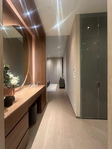 รูป SCOPE Langsuan ให้เช่า 162.62 ตร.ม. 2 ห้องนอน 2 ห้องน้ำ พร้อม Powder Room   - รูปที่ 2/8