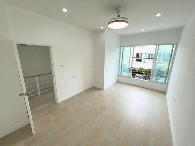 รูป 🏡 ขายทาวน์เฮ้าส์ 2 ชั้น | สรงประภา–ประชาอุทิศ 🔨 กำลังรีโนเวทใหม่  📍 บ้านต้นโครงการ - รูปที่ 6/8
