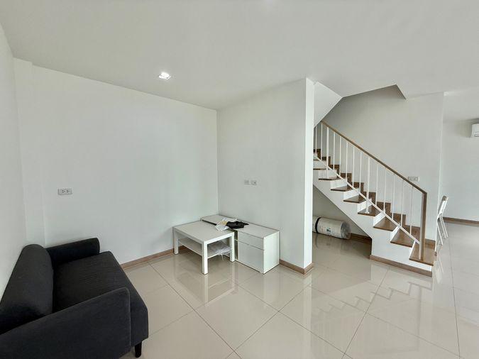รูป 🏡✨ ให้เช่า! ทาวน์โฮม “หลังมุม” พื้นที่ใหญ่ อยู่สบาย 📍 ซื่อตรง โคซี่ ทาวน์โฮม The Peak (รังสิต – คลอง 6) - รูปที่ 3/16