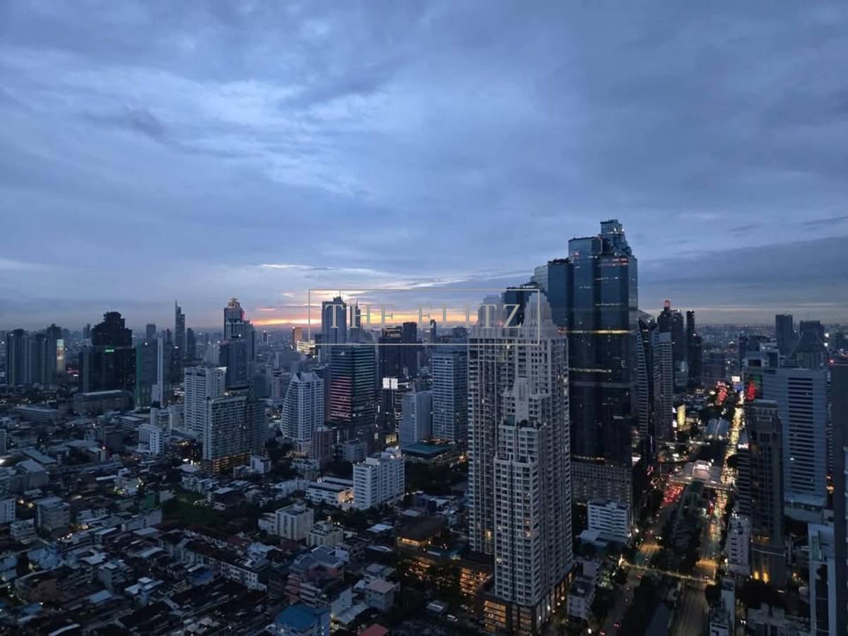 รูป ✨  Chic modern Duplex living in Central Sathorn | Stylish architectural design - Premium lifestyle & seamless connection ✨ - รูปที่ 14/15
