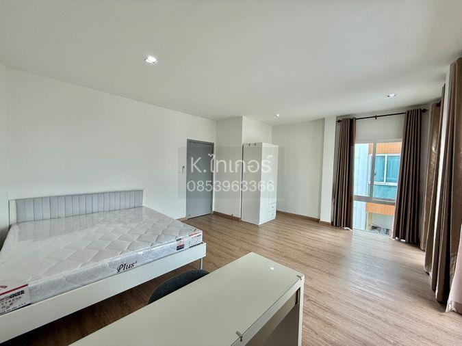 รูป 🏡✨ ให้เช่า! ทาวน์โฮม “หลังมุม” พื้นที่ใหญ่ อยู่สบาย 📍 ซื่อตรง โคซี่ ทาวน์โฮม The Peak (รังสิต – คลอง 6) - รูปที่ 8/16