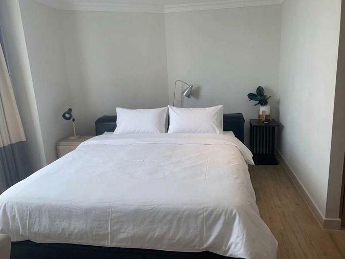 รูป Rare Extra-Large 1Bedroom 70sqm. in the Heart of Asoke Only 41,000THB! - รูปที่ 5/9