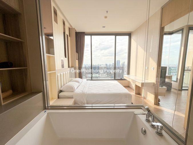 รูป Luxury 1-Bedroom on the 40th Floor with Stunning Asoke View, Only 39K! - รูปที่ 2/13