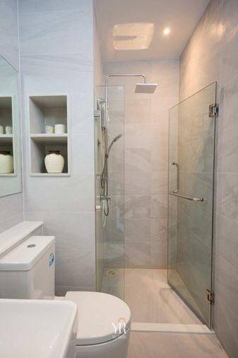 รูป Rhythm Ekkamai Estate ห้องดีไซน์เรียบหรูในโทนธรรมชาติ จัดวางพื้นที่ได้อย่างเป็นสัดส่วน พร้อมมุมรับประทานอาหาร - รูปที่ 6/7