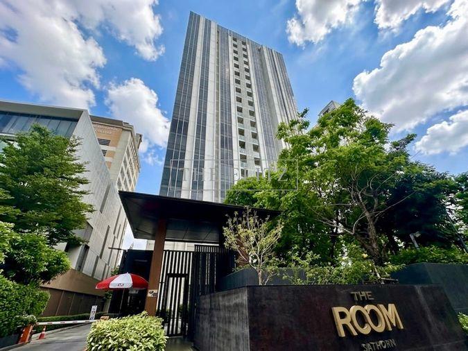 รูป ✨  Fully renovated throughout | Extraordinary value in prime Sathorn | Serene living in prestigious area ✨ - รูปที่ 14/24