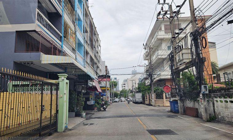 รูป Call : 081-811-7796 ขายอาคารพาณิชย์ 4.5 ชั้น 15.7 ตร.วา ใกล้ BTS สำโรง (แค่ 1 กม.) สำโรงเหนือ เมืองสมุทรปราการ เหมาะทำสำนักงาน คลังสินค้า - รูปที่ 3/14