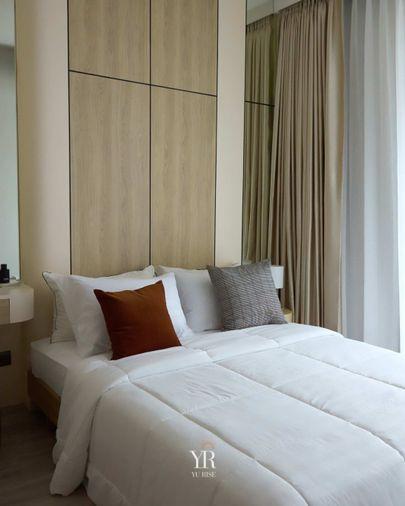 รูป Rhythm Ekkamai Estate ห้องดีไซน์เรียบหรูในโทนธรรมชาติ จัดวางพื้นที่ได้อย่างเป็นสัดส่วน พร้อมมุมรับประทานอาหาร - รูปที่ 5/7
