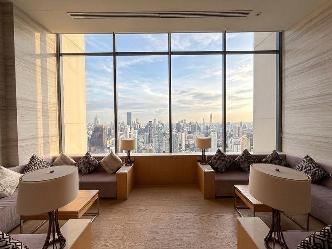รูป Luxury 1-Bedroom on the 40th Floor with Stunning Asoke View, Only 39K! - รูปที่ 12/13