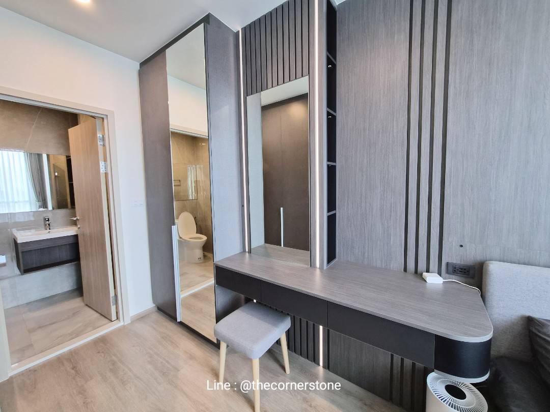 รูป ห้องสวย พร้อมให้เช่า “ 𝐍𝐮𝐞 𝐃𝐢𝐬𝐭𝐫𝐢𝐜𝐭 𝐑𝟗 “  1 ห้องนอน ครัวแยก ขนาด 30.20 ตร.ม. ชั้น 40 [260708] - รูปที่ 5/16