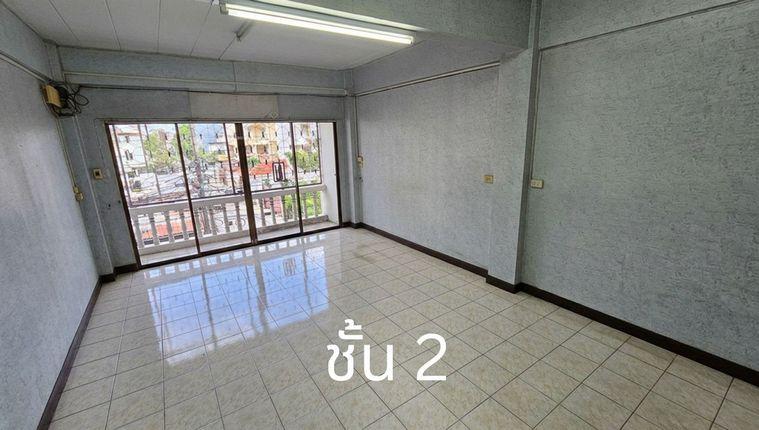 รูป Call : 081-811-7796 ขายอาคารพาณิชย์ 4.5 ชั้น 15.7 ตร.วา ใกล้ BTS สำโรง (แค่ 1 กม.) สำโรงเหนือ เมืองสมุทรปราการ เหมาะทำสำนักงาน คลังสินค้า - รูปที่ 8/14