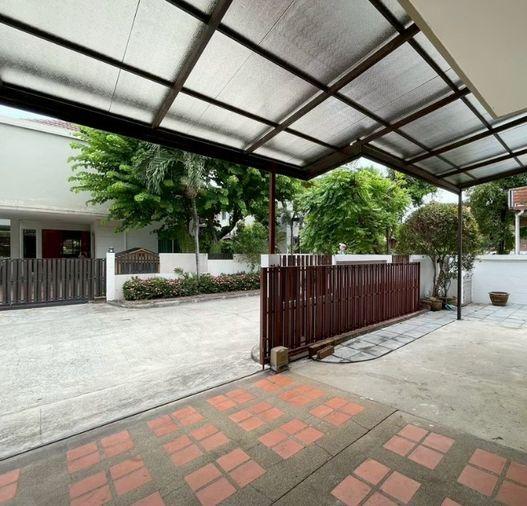 รูป บ้านเดี่ยวให้เช่า ✨ Villa Arcadia Srinakarin ✨ 5 ห้องนอน 4 ห้องน้ำ เฟอร์นิเจอร์ และ เครื่องใช้ไฟฟ้าครบ  - รูปที่ 4/22
