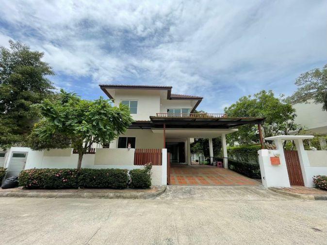 รูป บ้านเดี่ยวให้เช่า ✨ Villa Arcadia Srinakarin ✨ 5 ห้องนอน 4 ห้องน้ำ เฟอร์นิเจอร์ และ เครื่องใช้ไฟฟ้าครบ  - รูปที่ 15/22