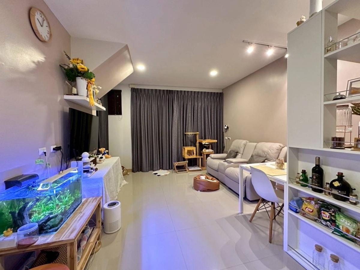 รูป 🟠ขายด่วน !! หมู่บ้านคาซ่า ซิตี้ เทิดราชัน  Casa City Therdrachan บ้านสภาพสวย ต่อเติมครบพร้อมเข้าอยู่ได้ทันที  ทำเลศักยภาพ✅ใกล้สนามบินดอนเมือง - รูปที่ 4/9