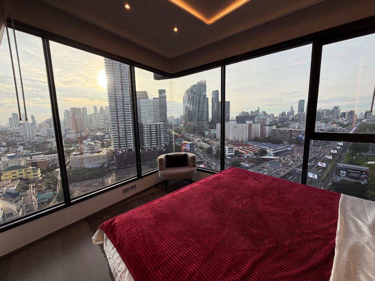 picture 2Bedroom luxurious corner unit on a high floor with stunning city view - 12/18