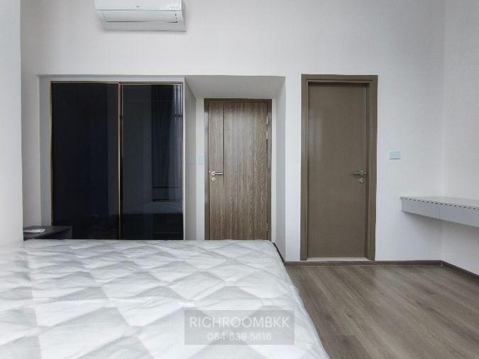 picture New 1 Bed plus Duplex with private home office & closed kitchen - 13/21