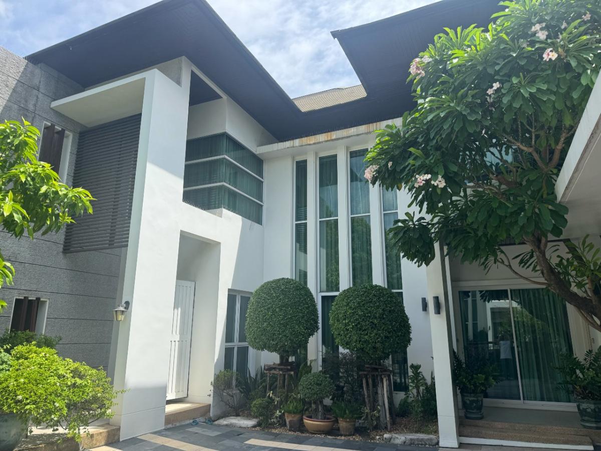 รูป ขาย บ้านเดี่ยว บลูลากูน 1 บางนา-วงแหวน 134.7 ตรว. 5 ห้องนอน สภาพดี โซนด้านหน้าโครงการ ใกล้ทะเลสาบ - รูปที่ 2/14