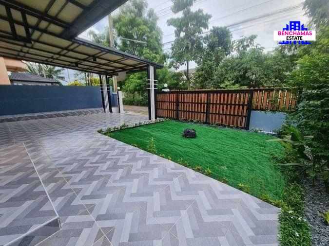 รูป 🌳ขายด่วน!! บ้านเดี่ยวหลังใหญ่ หมู่บ้านดิสคอฟเวอรี่ คลอง 7 ทำเลดี โซนพิเศษ ซอย 1 สภาพดีพร้อมอยู่ หน้าบ้านหันทิศเหนือ ✅หน้าหมู่บ้านของกินเพียบ - รูปที่ 2/17