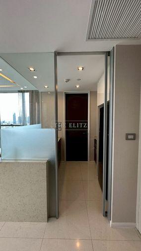 รูป ✨ Ultra-Luxury Flagship Residence Directly at BTS Surasak | Private Lift Hall for Every Unit in Sathorn CBD ✨ - รูปที่ 6/30