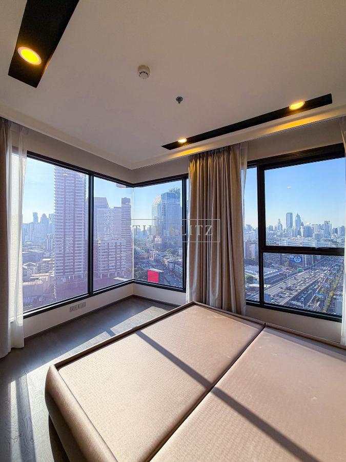 รูป ✨ Unobstructed Panoramic Views of Benjakitti Forest Park | Steps to MRT Khlong Toei & Expressway ✨ - รูปที่ 7/26