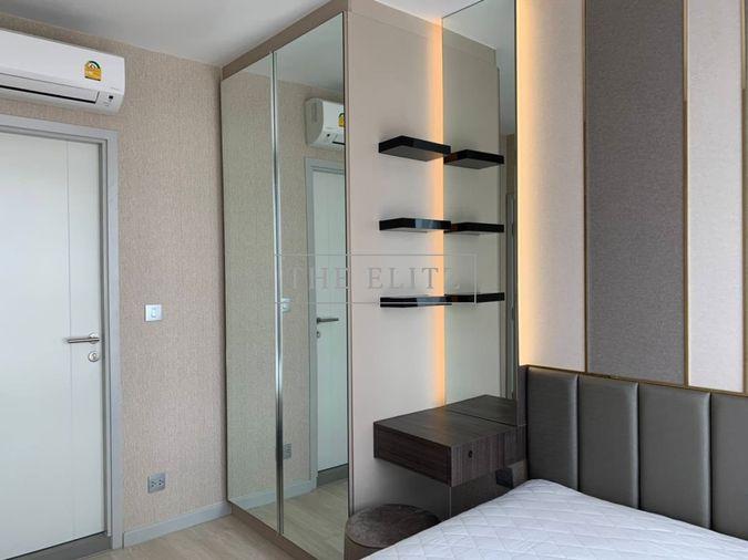 รูป ✨ Iconic Duo Space High-Ceiling Residence on Naradhiwas-Sathorn | Modern Luxury Tower in Sathorn CBD ✨ - รูปที่ 5/15