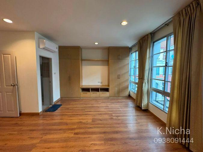 รูป HR3779ให้เช่าทาวน์โฮมหลังมุม บ้านกลางกรุง สาทร-นราธิวาส (พระราม 3) Pet-Friendly ทำเลดี ใกล้ King's College & ทางด่วน - รูปที่ 3/25
