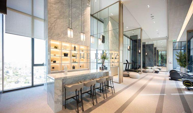 รูป ✨ Super Prime Luxury Condominium Opposite Central Ladprao | Direct Access to BTS Ha Yeok Lat Phrao & MRT ✨ - รูปที่ 15/17