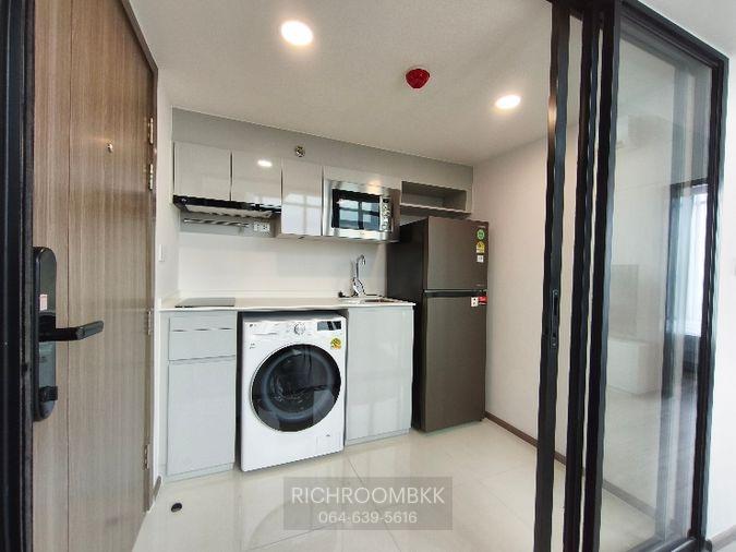 picture New 1 Bed plus Duplex with private home office & closed kitchen - 8/21