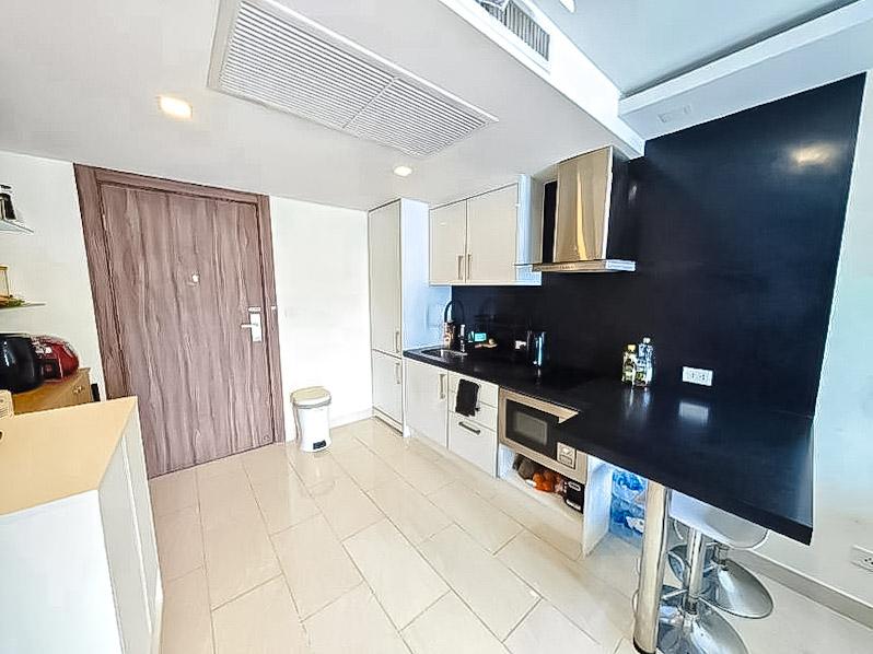 picture 1 Bedroom Condo for Sale Grand Avenue Residence Pool View - 2/7
