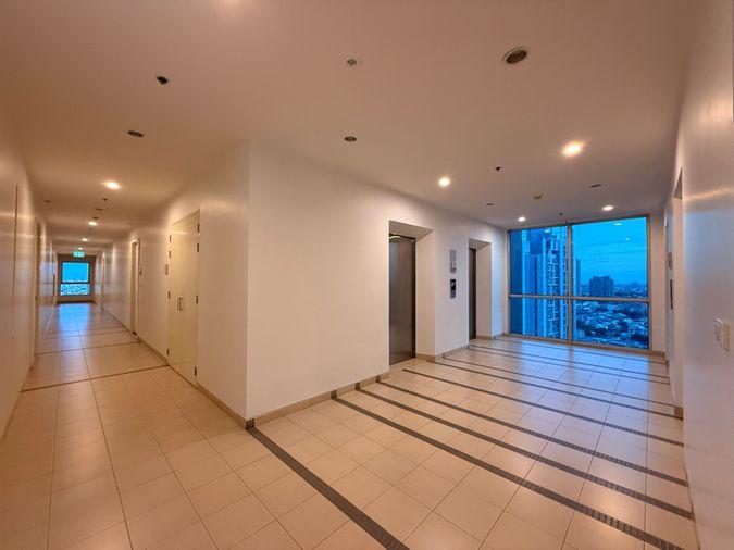 picture Hive Sathorn - For Rent 1 bed 50 Sqm BTS Krungthon Buri - 18/18