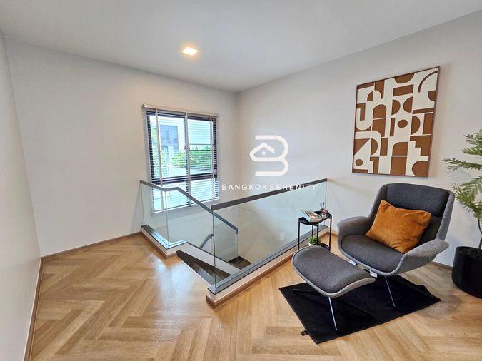 picture Luxury house for rent at Vive Bangna Km.7 - 10/17