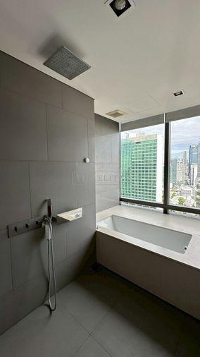 รูป ✨ Ultra-Luxury Flagship Residence Directly at BTS Surasak | Private Lift Hall for Every Unit in Sathorn CBD ✨ - รูปที่ 12/30